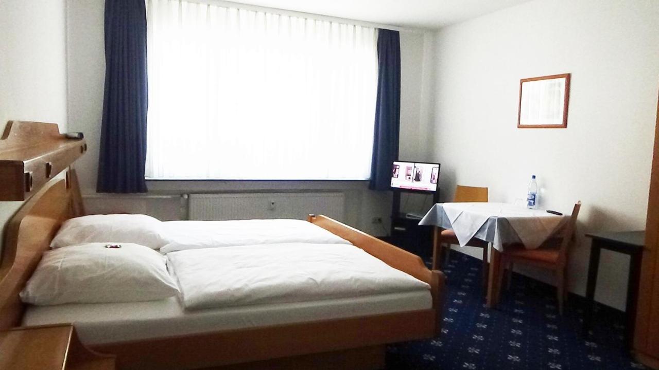 Hotel Zur Traube バート・ホンブルク エクステリア 写真